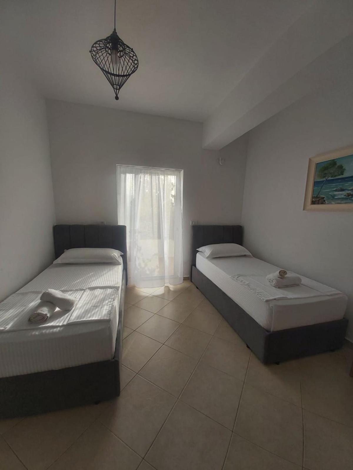 Vila Era Ksamil Buitenkant foto